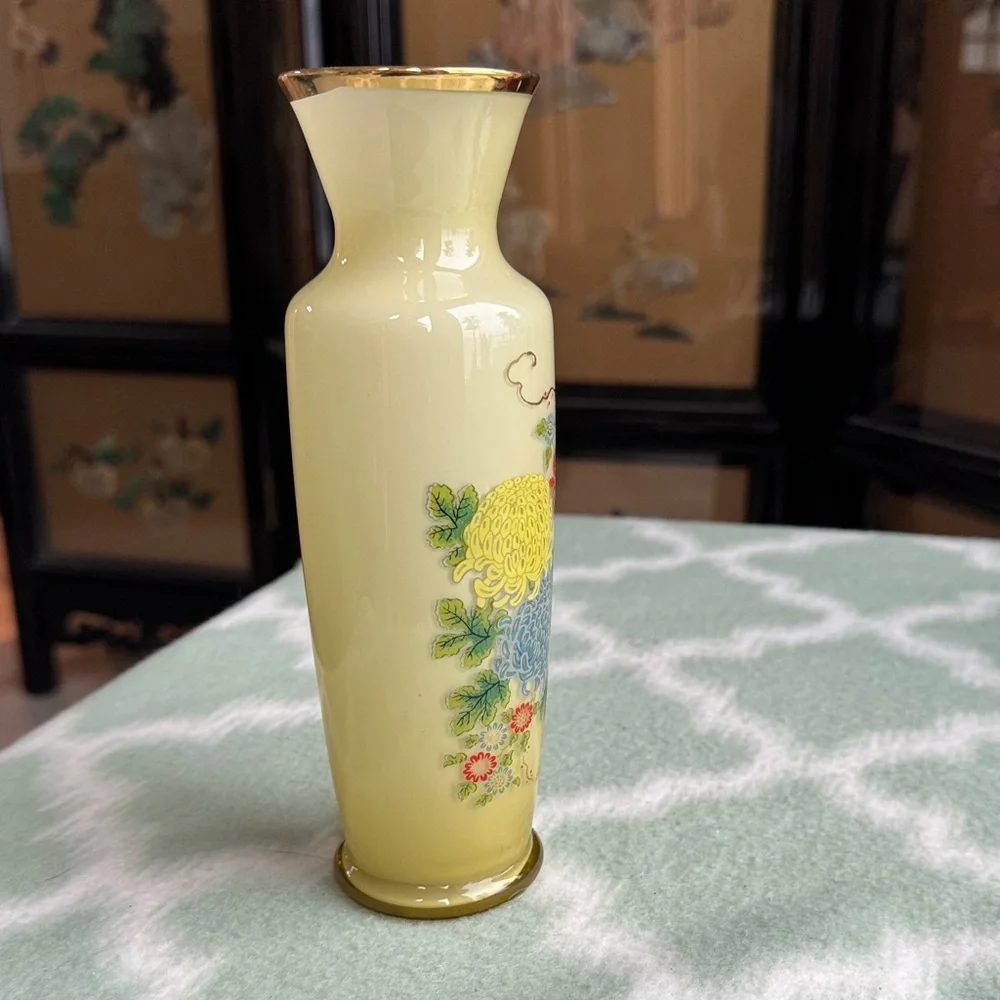 Vintage hand painted blown glass Floral Vase with Yellow and Gold Accents - Picture 3 of 8